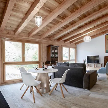 컨트리하우스 Ea Astei Ea