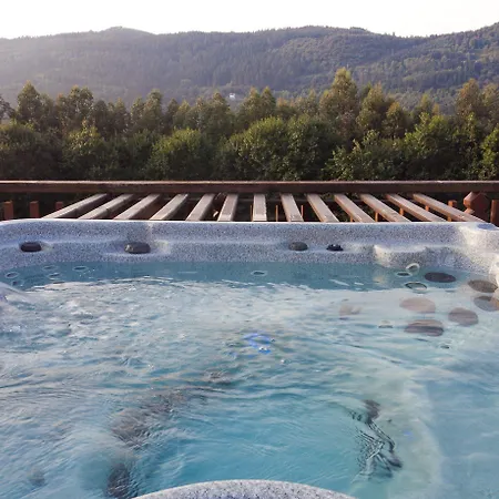 Ea Astei 컨트리하우스