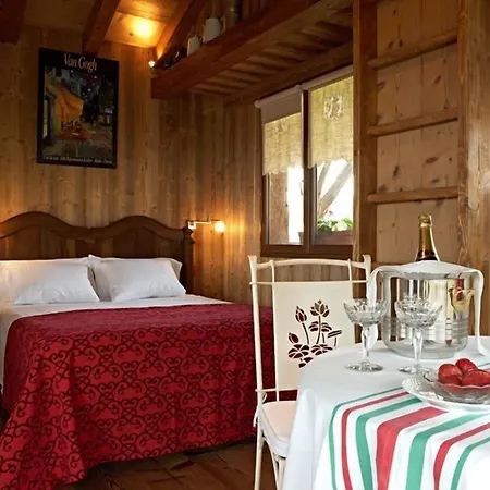 Ea Astei 컨트리하우스 Ea