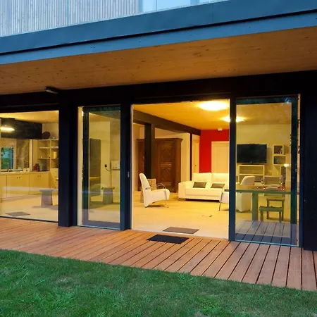 컨트리하우스 Ea Astei Ea