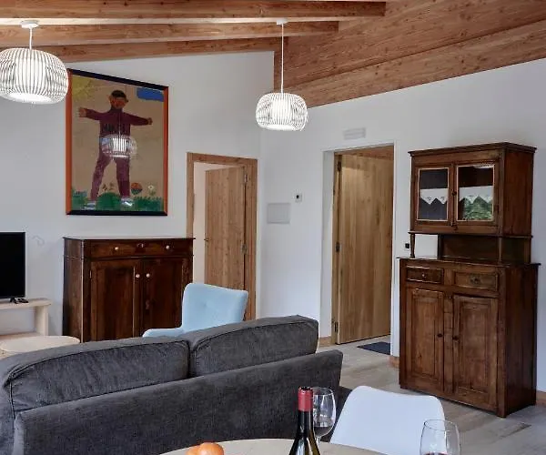 Ea Astei Country house Ea