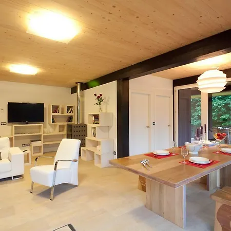 Ea Astei Hétvégi ház